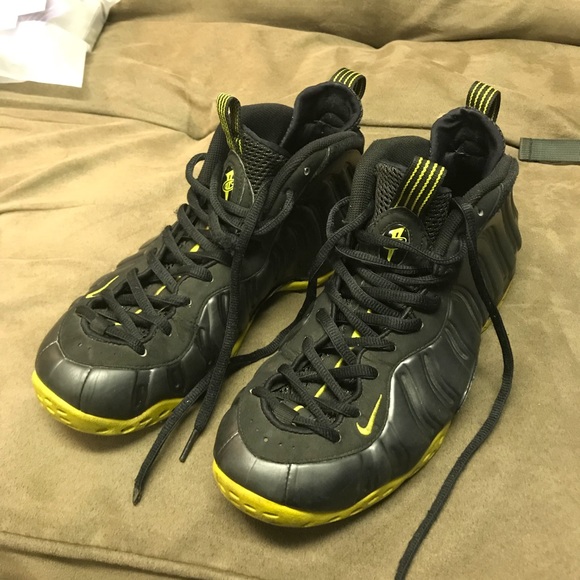 Nike Foamposite One Snakeskin Jordan 13 Cap and Gown ...